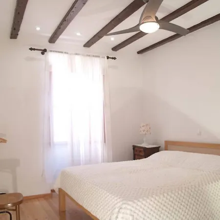 Dalmatian Holiday House Kate, Sleeps 6 Сasa de vacaciones
